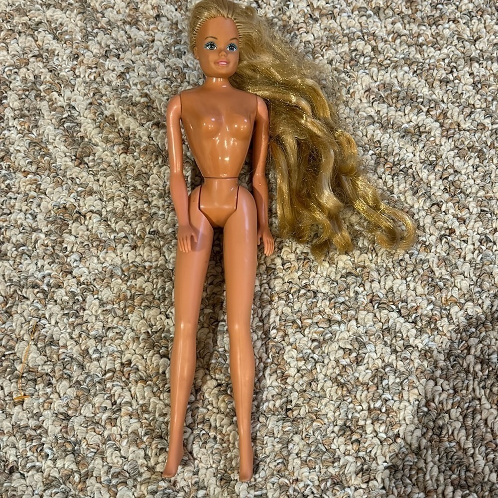 Vintage 1966 Malaysia Barbie